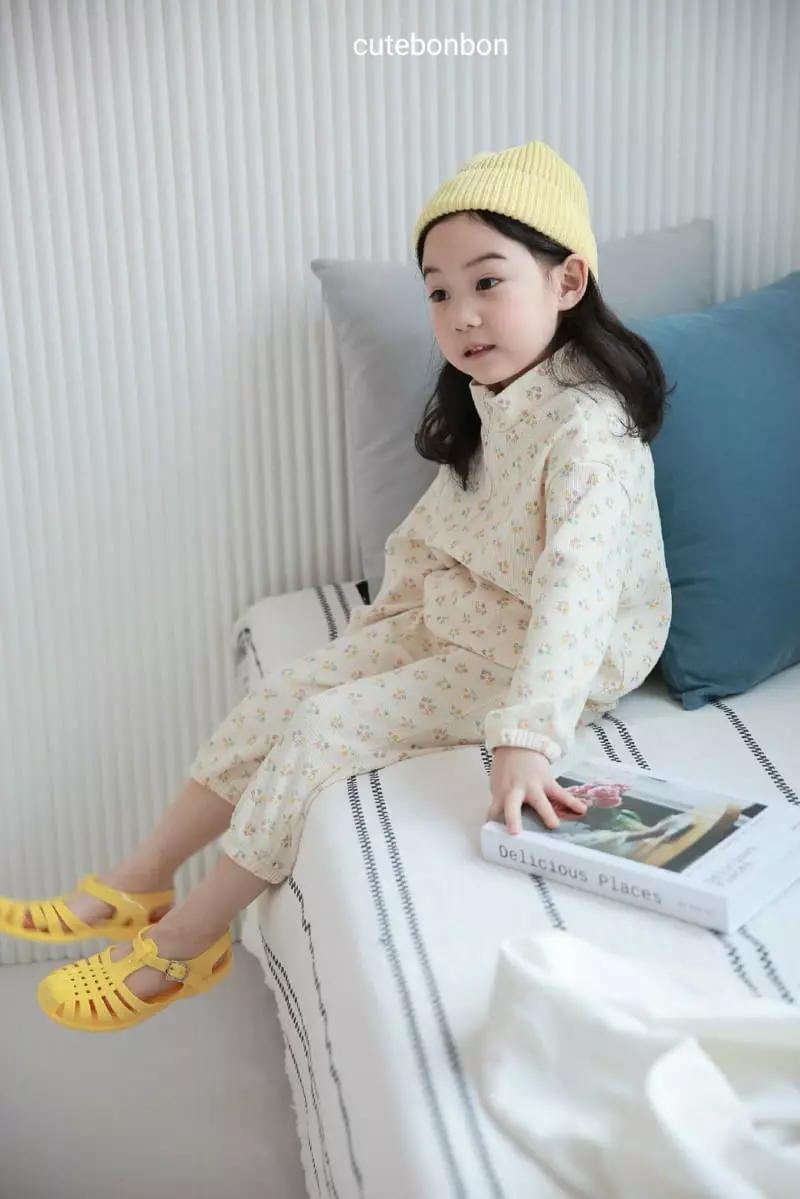 Cutebonbon - Korean Children Fashion - #toddlerclothing - Flower Waffle Top Bottom Set - 12