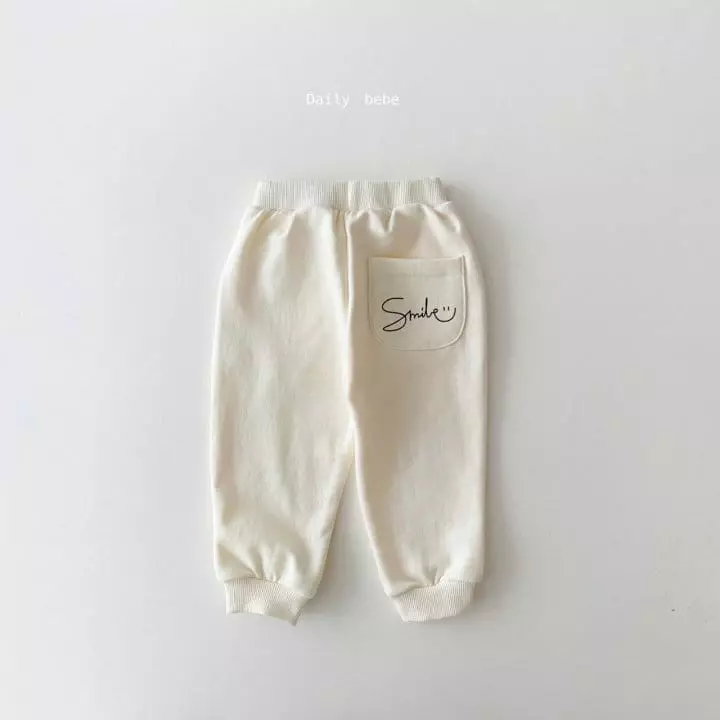 Daily Bebe - Korean Children Fashion - #kidsshorts - Pocket Smile Top Bottom Set - 4