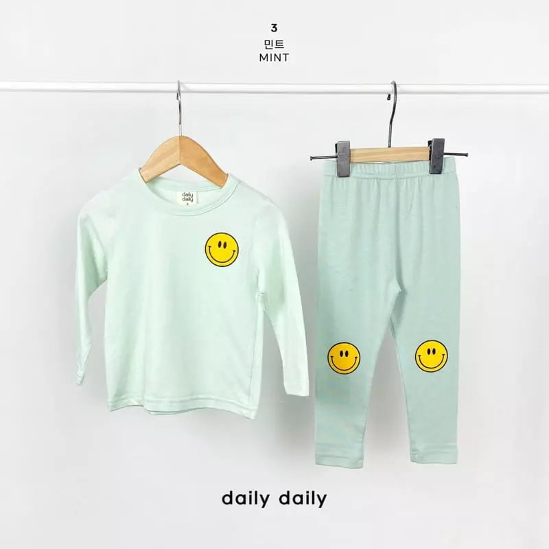 Daily Daily - Korean Baby Fashion - #babyootd - Bebe Dang Dang Smile Full Day Homewear - 5