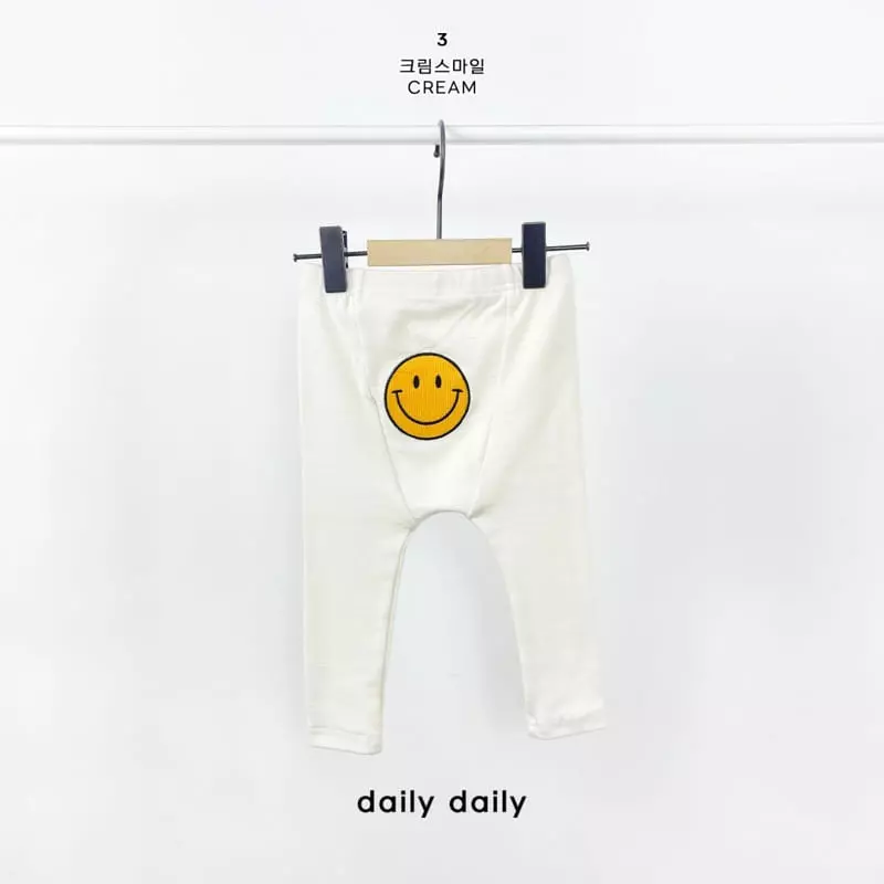 Daily Daily - Korean Baby Fashion - #onlinebabyboutique - Smile Stamp Bebe Leggings - 4