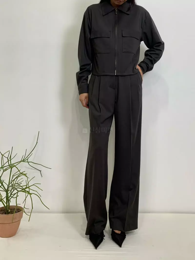 Fav - Korean Women Fashion - #vintageinspired - Leme Crop Zipper Jacket - 4