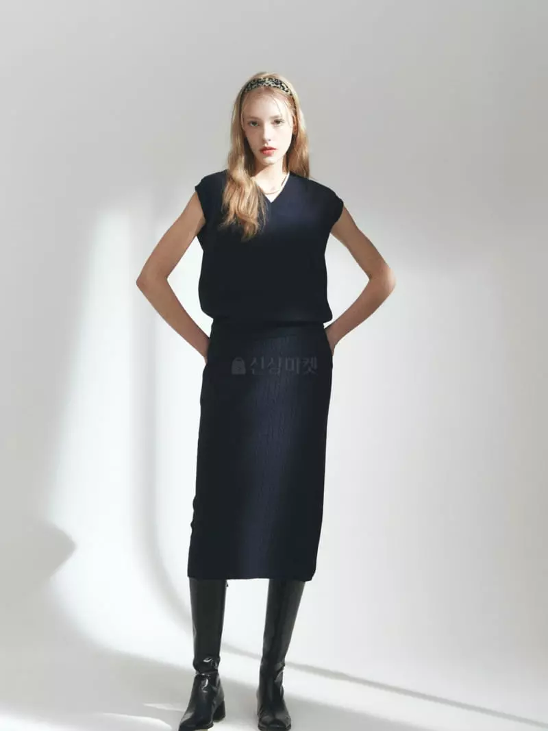 Fave - Korean Women Fashion - #vintageinspired - Twist Skirt - 4