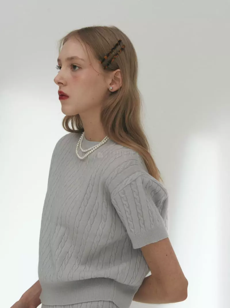 Fave - Korean Women Fashion - #vintagekidsstyle - Twist Knit Tee - 3