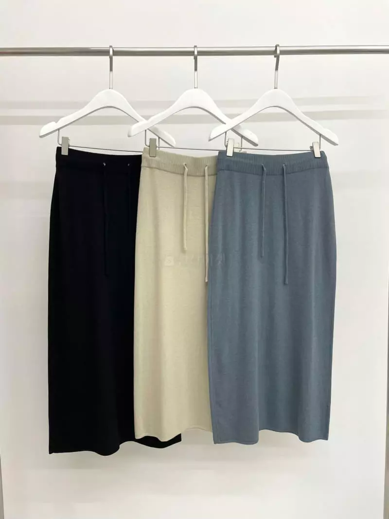 Fave - Korean Women Fashion - #momslook - Classic Knit Skirt - 4