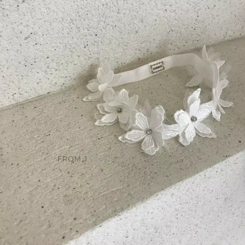 From J - Korean Baby Fashion - #babyboutique - Flower Hairband