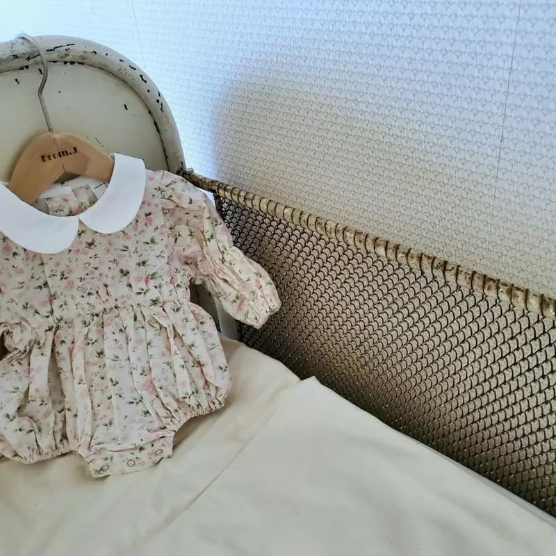 From J - Korean Baby Fashion - #babyclothing - Vely Collar Bodysuit - 8