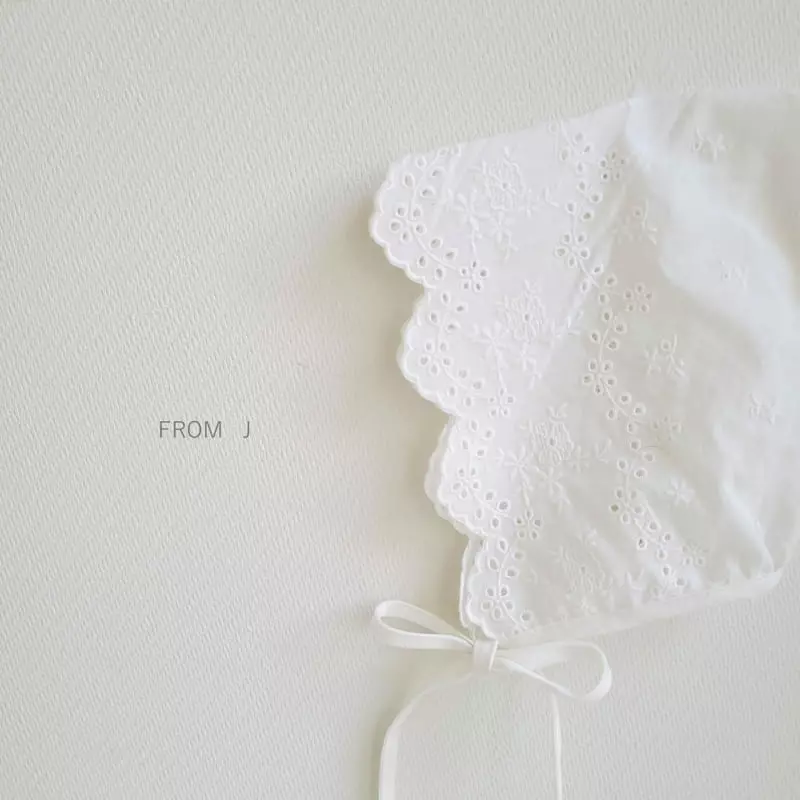 From J - Korean Baby Fashion - #babyoninstagram - Cotton Lace Bonnet - 5