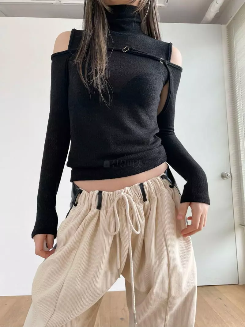 Gateless - Korean Women Fashion - #momslook - MOS Turtleneck SET - 2