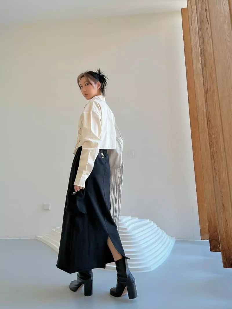 Gateless - Korean Women Fashion - #thatsdarling - Pocket Long Skirt