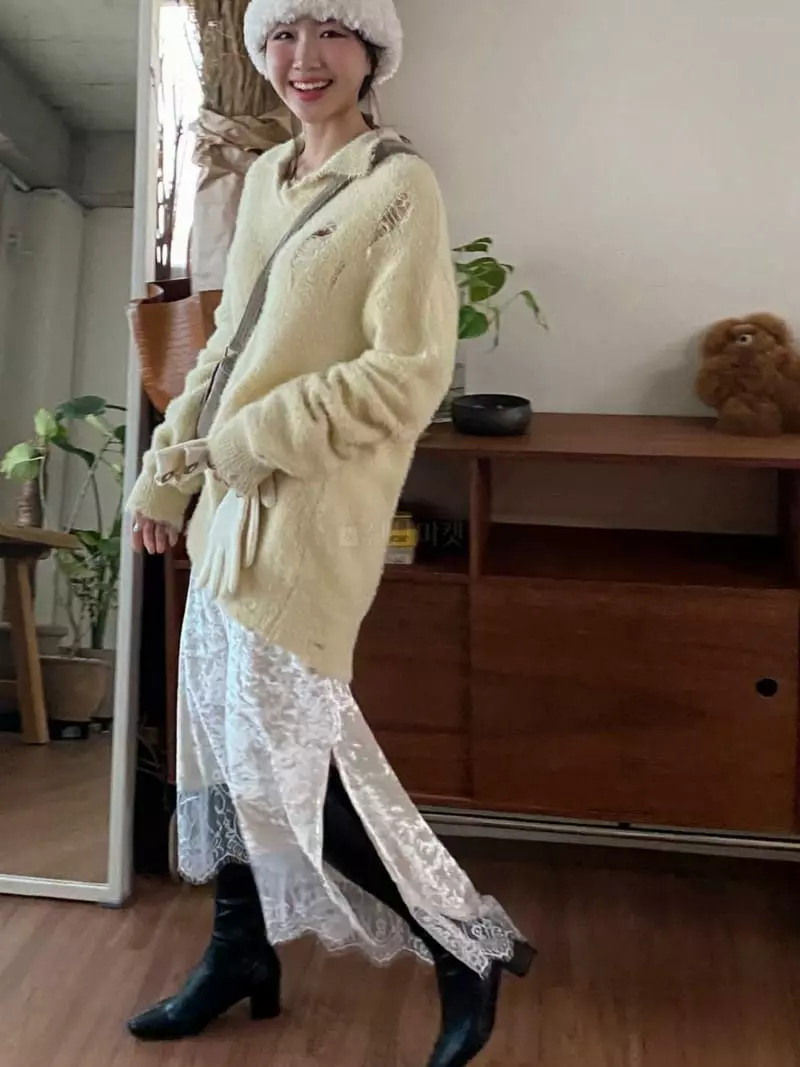 Gateless - Korean Women Fashion - #thelittlethings - Damage Collar Knit Tee - 3