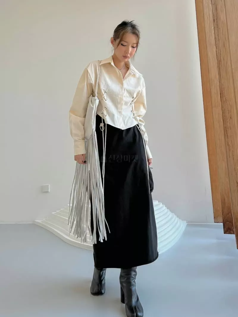 Gateless - Korean Women Fashion - #thelittlethings - Pocket Long Skirt - 2