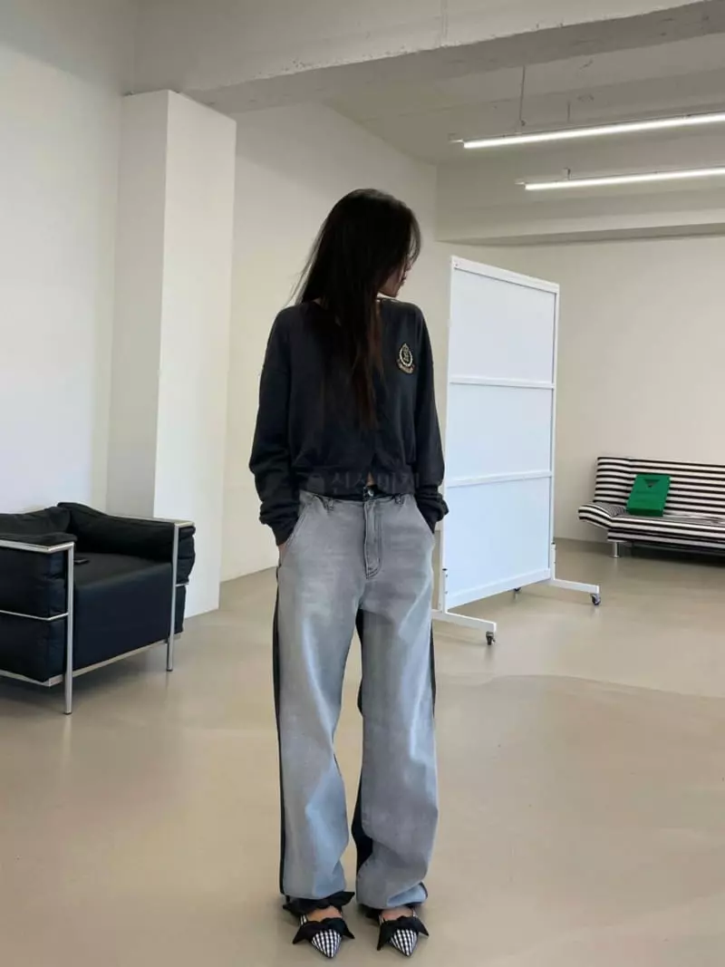 Gateless - Korean Women Fashion - #womensfashion - Smokey Jeans 