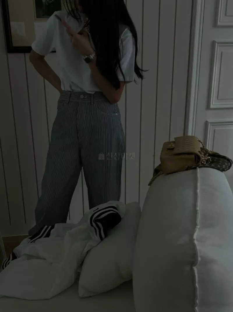 Gentlewoman - Korean Women Fashion - #momslook - Maison Tee - 3