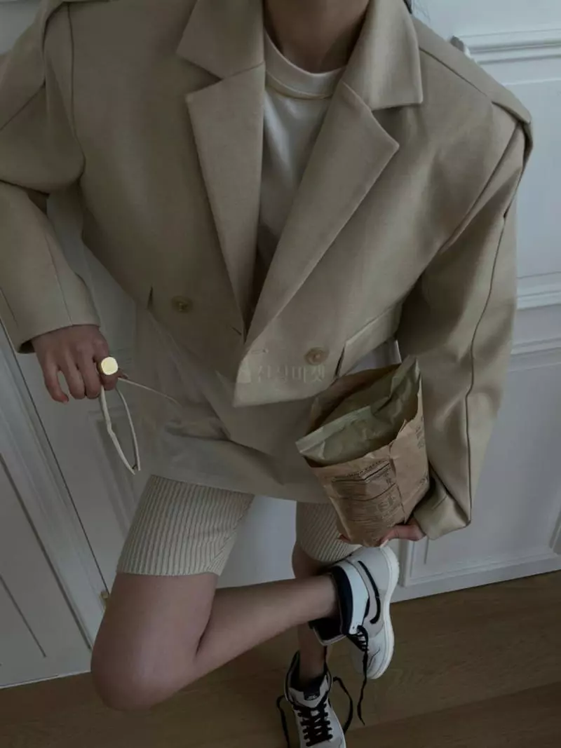 Gentlewoman - Korean Women Fashion - #momslook - Villian Short Jacket - 2