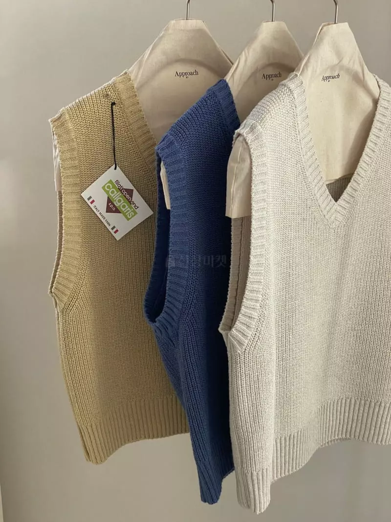 Glow Approach - Korean Women Fashion - #momslook - Knit Vest - 4