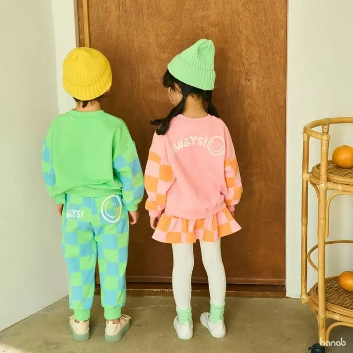 Hanab - Korean Children Fashion - #kidsstore - Square Smile Top Bottom Set - 6