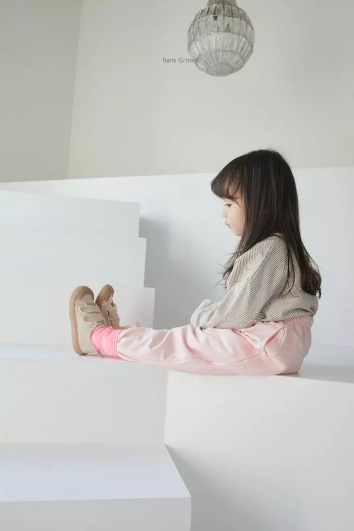 Hans Grimm - Korean Children Fashion - #prettylittlegirls - Lettering Jogger Pants - 3