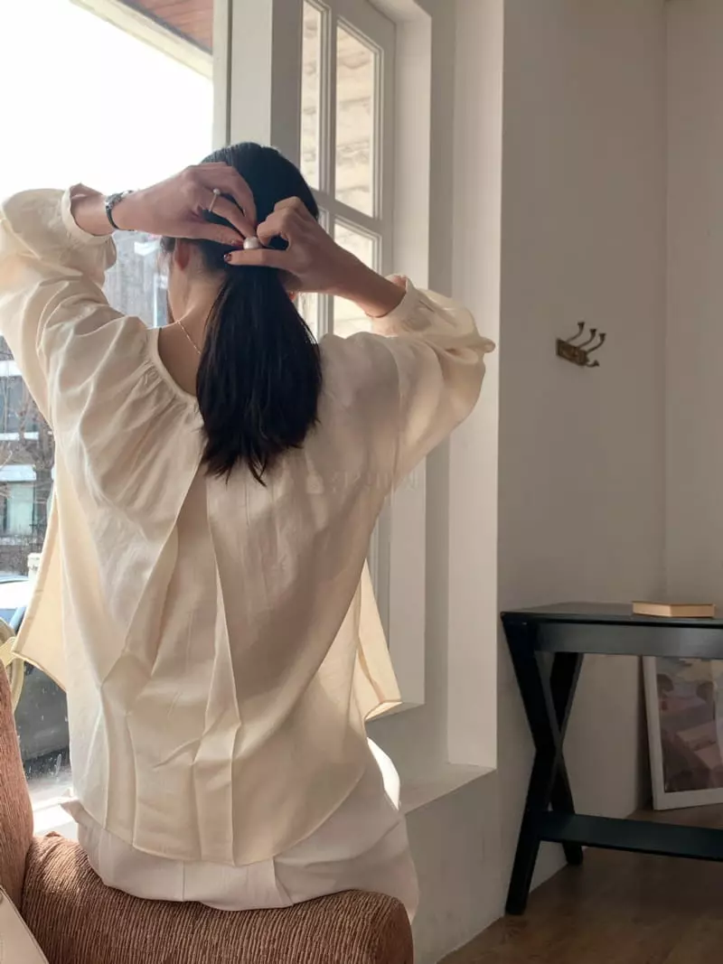 Hautte - Korean Women Fashion - #thatsdarling - Shirring Blouse - 2