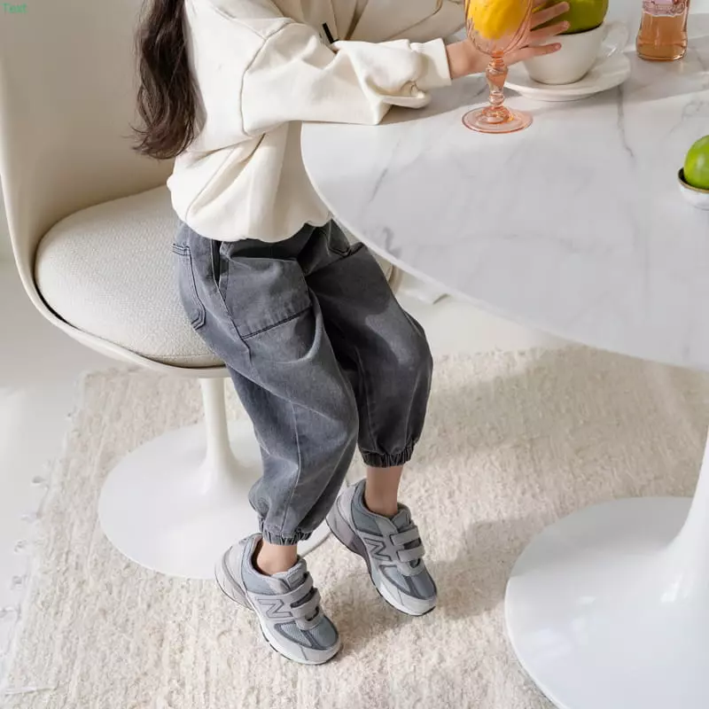 Honeybee - Korean Children Fashion - #Kfashion4kids - Denim Pocket Jogger Pants - 4