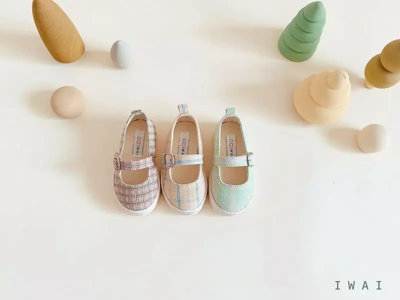 IWAI - Korean Children Fashion - #childofig - IW942 Love Check Flats