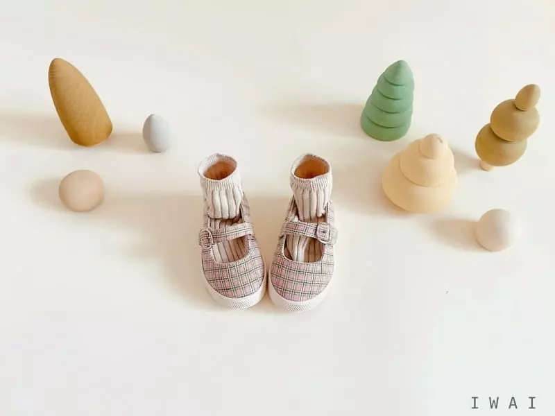 IWAI - Korean Children Fashion - #kidsshorts - IW942 Love Check Flats - 6