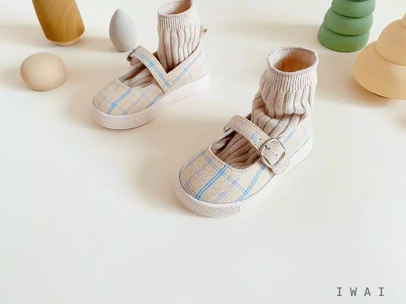 IWAI - Korean Children Fashion - #kidsstore - IW942 Love Check Flats - 7