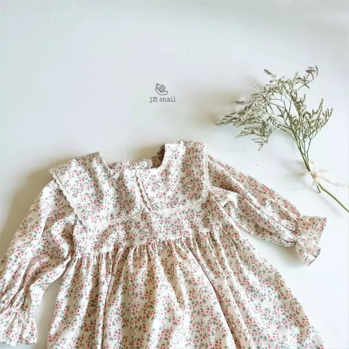 JM Snail - Korean Children Fashion - #todddlerfashion - Merry Small Flower Collar One-piece - 2