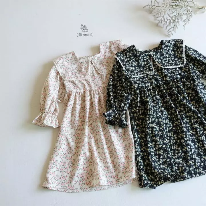 JM Snail - Korean Children Fashion - #toddlerclothing - Merry Small Flower Collar One-piece - 3