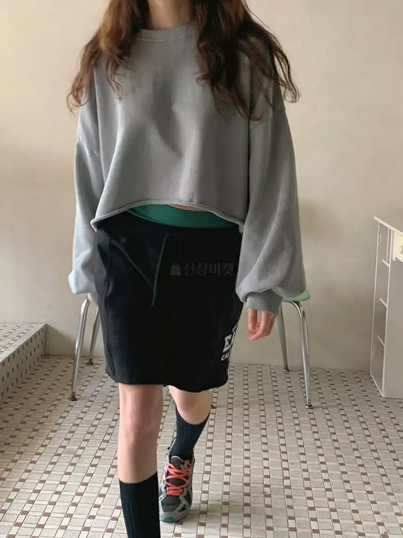 Jkichi - Korean Women Fashion - #momslook - Crop Pig Sweatshirt - 2