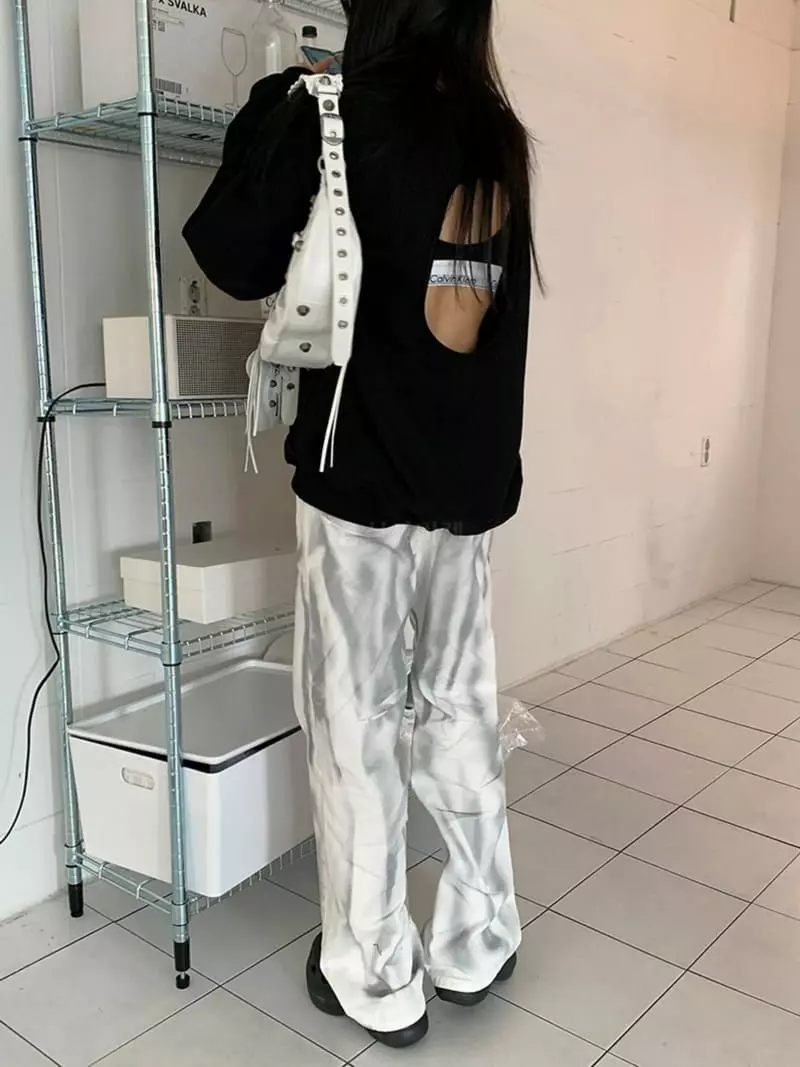 Jkichi - Korean Women Fashion - #romanticstyle - Hole Sweatshirt - 3