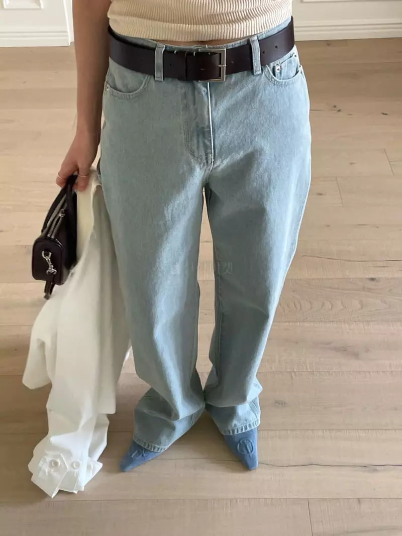 Kare - Korean Women Fashion - #momslook - Bike Jeans