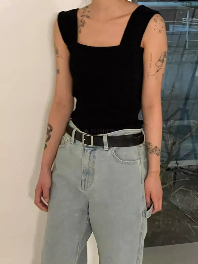 Kare - Korean Women Fashion - #womensfashion - Rib Sleeveless Tee - 4