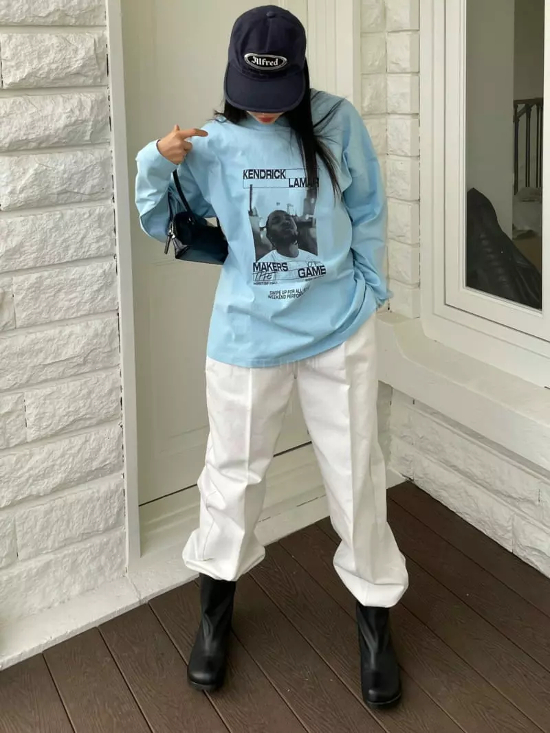 Kare - Korean Women Fashion - #momslook - Markus Tee