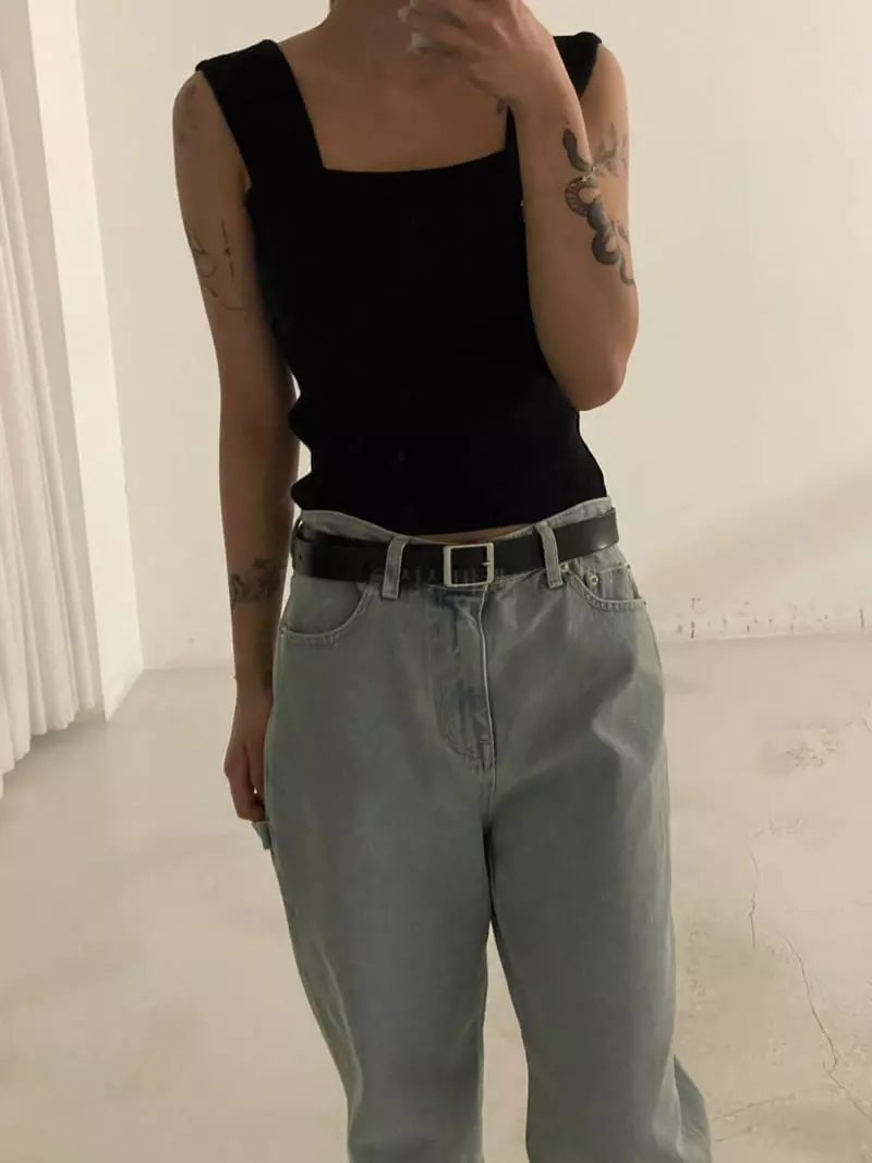Kare - Korean Women Fashion - #womensfashion - Rib Sleeveless Tee