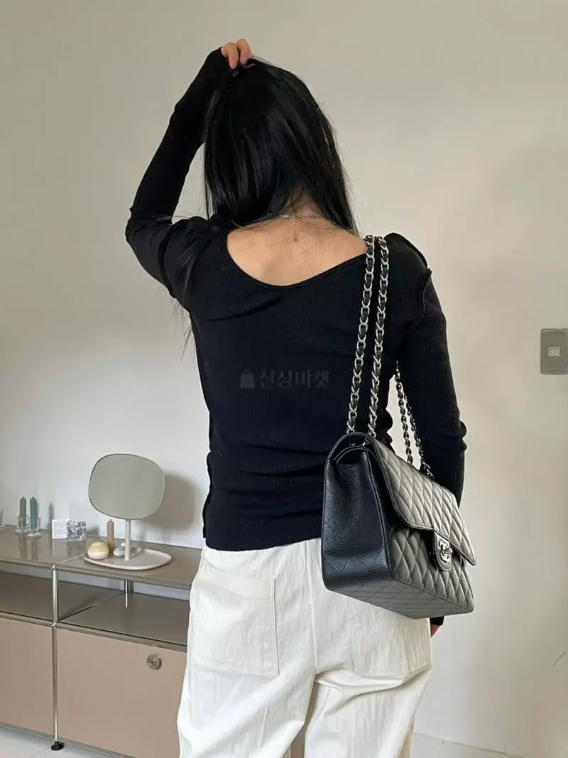 Kare - Korean Women Fashion - #momslook - V-neck Rib Tee - 4