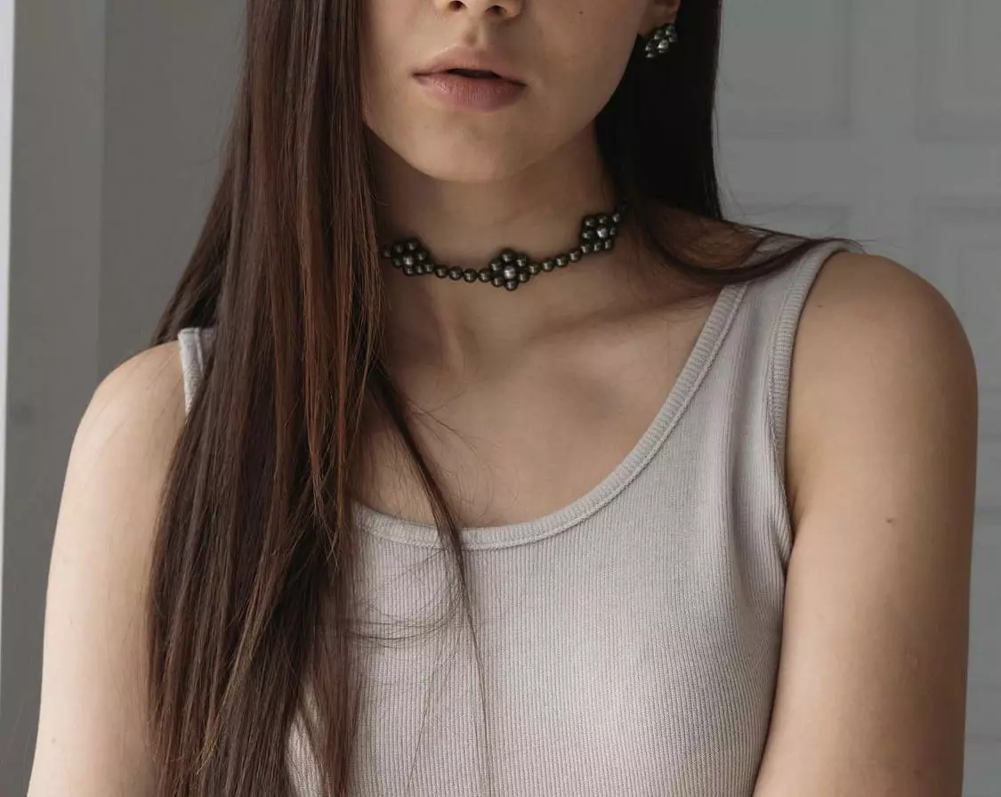 Lartrow - Korean Women Fashion - #momslook - Pearl Flower Necklace - 2
