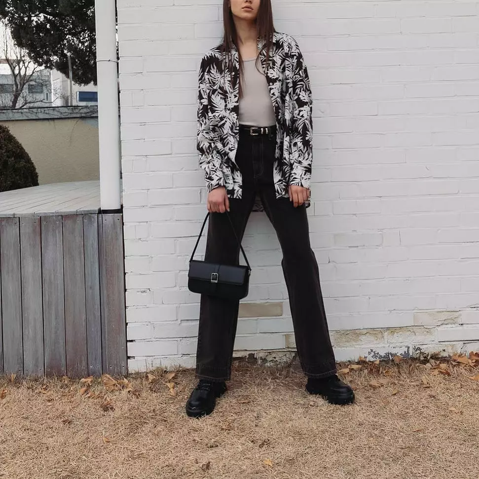 Lartrow - Korean Women Fashion - #romanticstyle - Snake Shirt