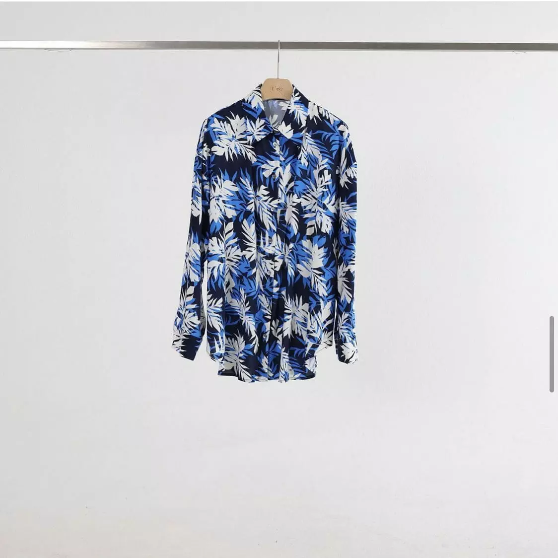 Lartrow - Korean Women Fashion - #thatsdarling - Snake Shirt - 4