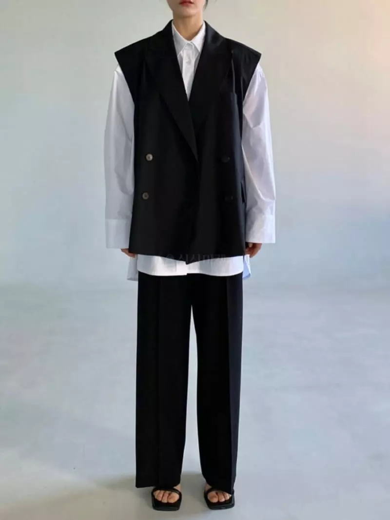 Le-Ppl - Korean Women Fashion - #momslook - Amber Vest Jacket - 2