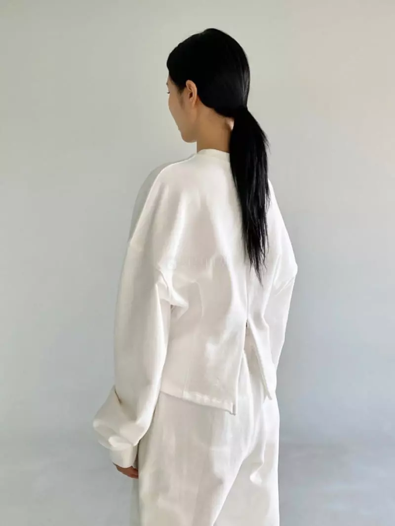 Le-Ppl - Korean Women Fashion - #womensfashion - Dart Sweatshirt