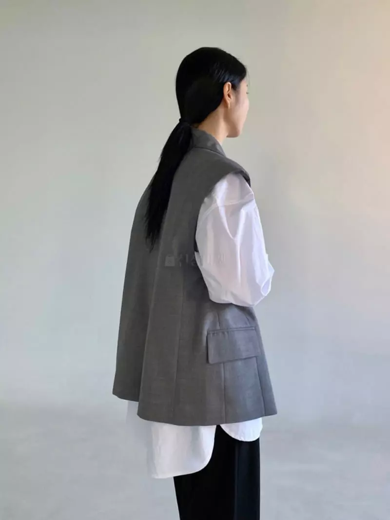 Le-Ppl - Korean Women Fashion - #womensfashion - Amber Vest Jacket