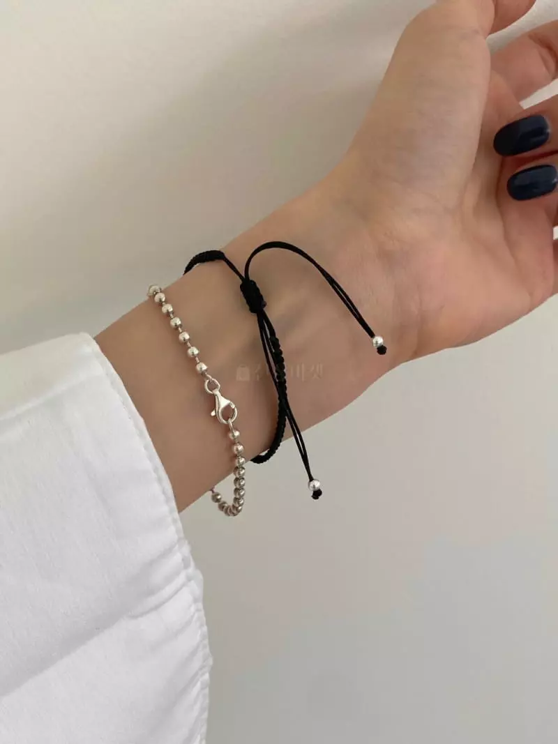 Lemei - Korean Women Fashion - #thelittlethings - Silver 925 Smile Knot Bracelet - 2