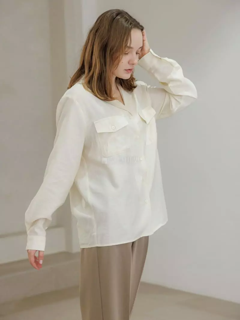 Leneuf - Korean Women Fashion - #momslook - Two Pocket Blouse - 3