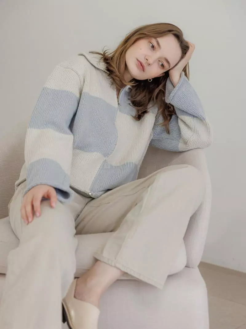 Leneuf - Korean Women Fashion - #restrostyle - Comma Zip-up Cardigan