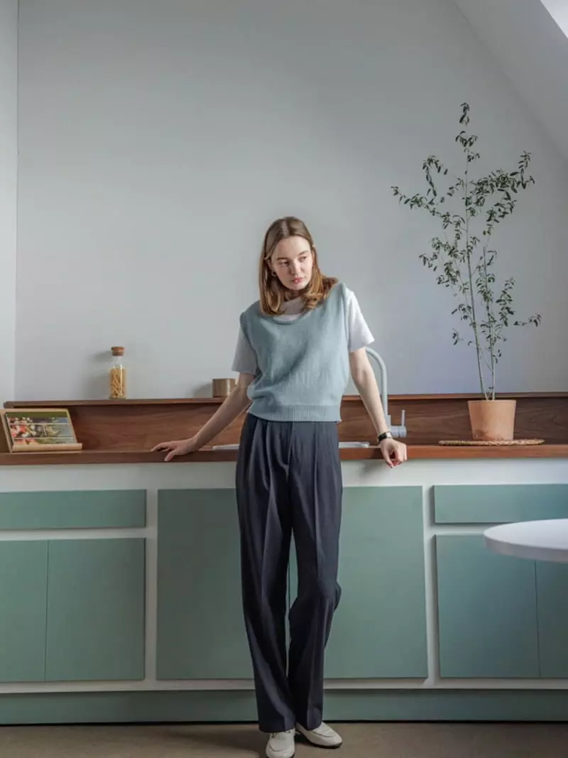 Leneuf - Korean Women Fashion - #vintageinspired - Two Pintuck Pants - 4