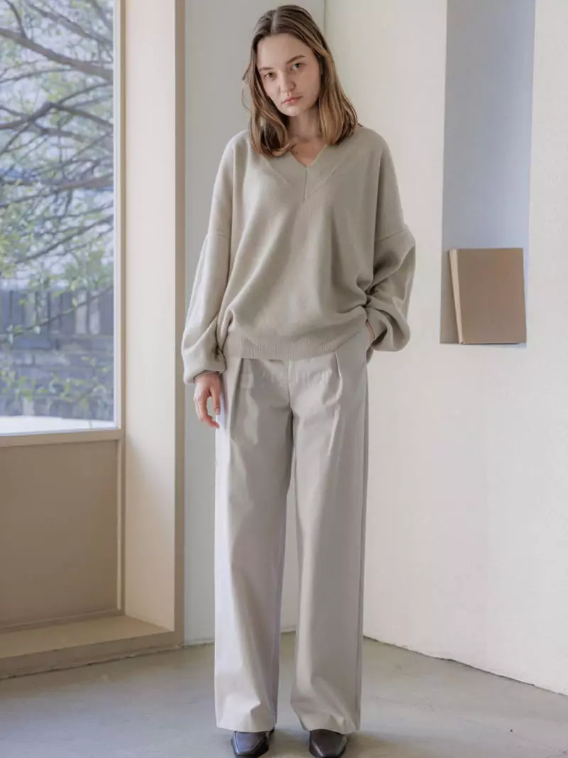 Leneuf - Korean Women Fashion - #womensfashion - Cash V Knit Tee - 3