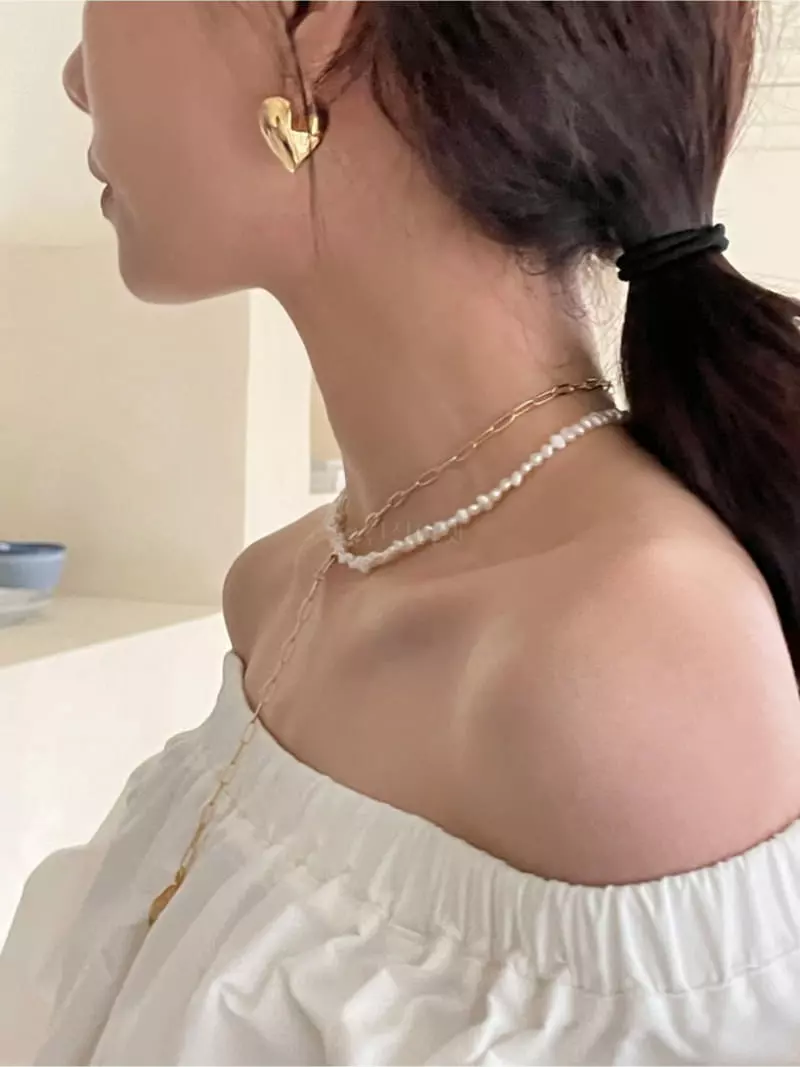 Letoile - Korean Women Fashion - #vintagekidsstyle - Bold Heart Earrings