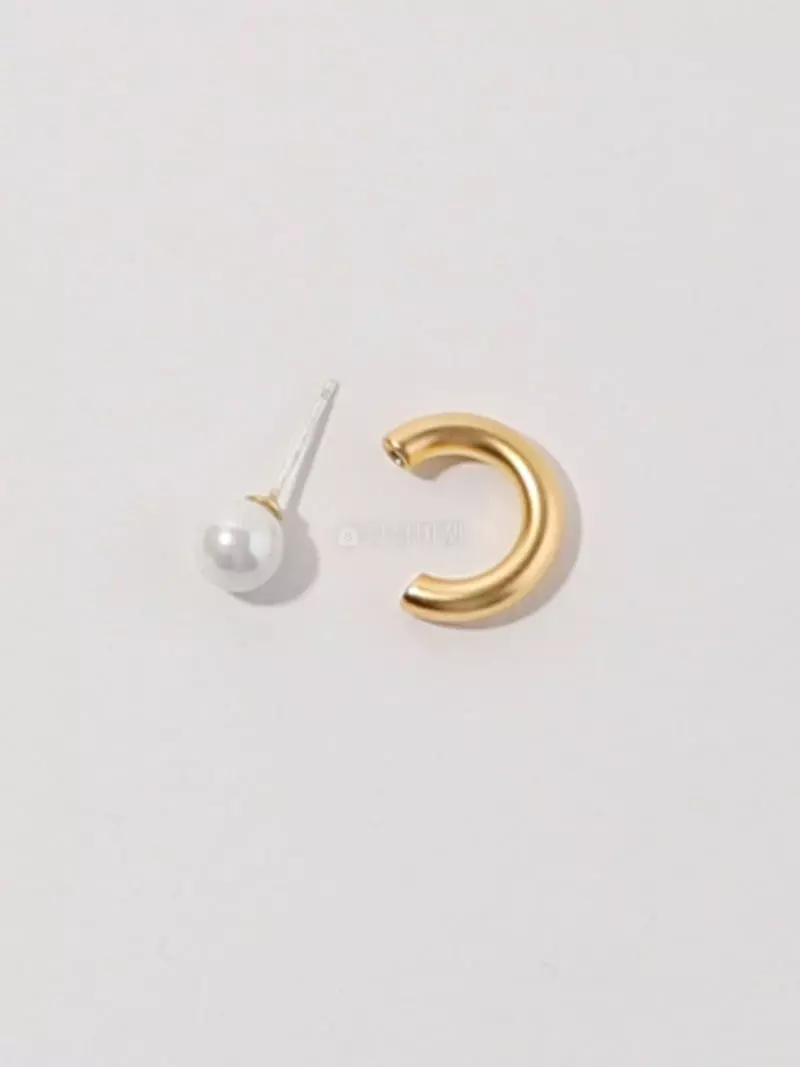 Letoile - Korean Women Fashion - #womensfashion - Comma Pearl Earrings - 2