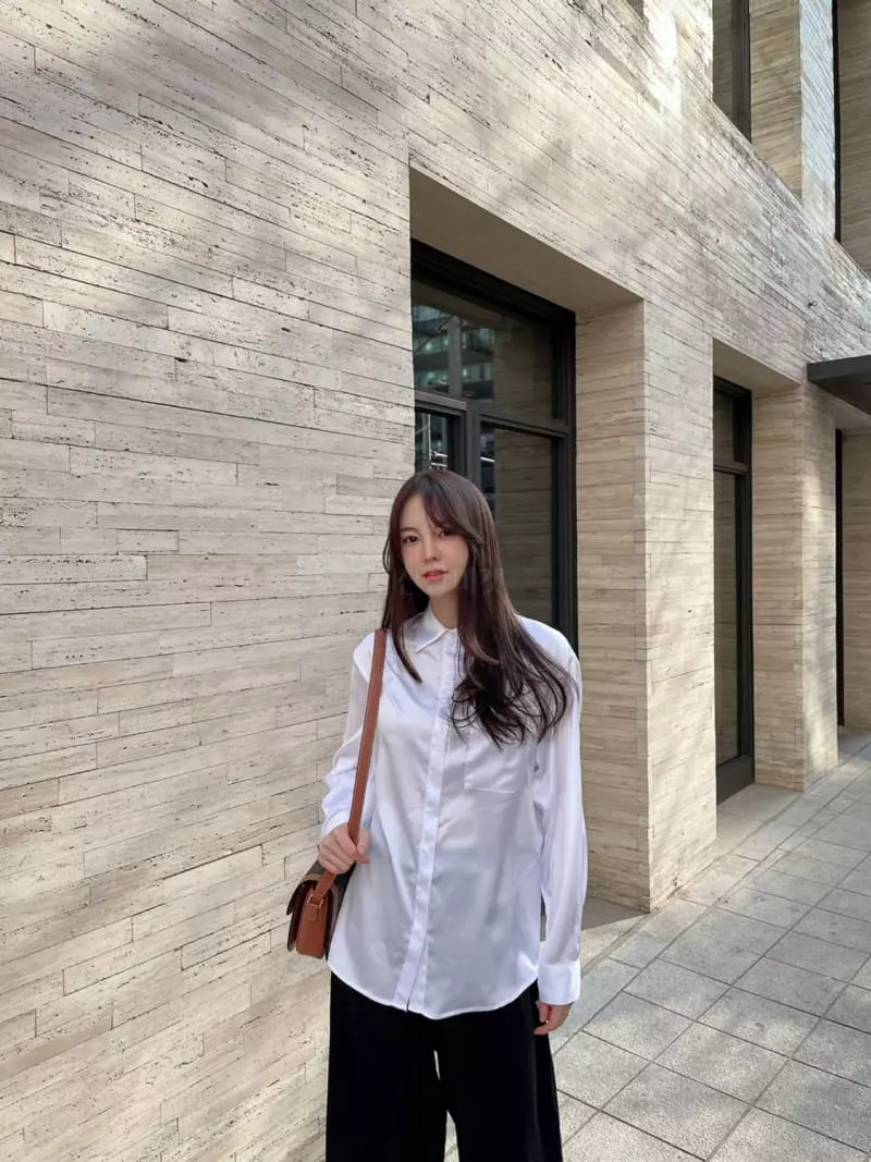 Levase - Korean Women Fashion - #momslook - Twinkle Blouse - 3