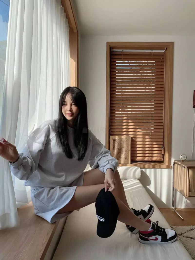 Levase - Korean Women Fashion - #thelittlethings - Bri Sweatshirt - 3